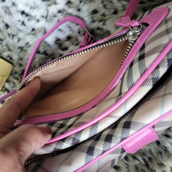 ✅️Firm!✅️ Authentic Burberry Pink Checkered Crossbody Bag - Picture 10 of 13